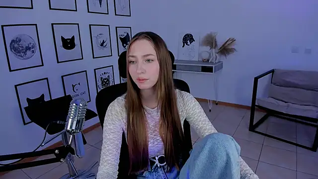 fuunnybunny online show from January 3, 4:48 pm