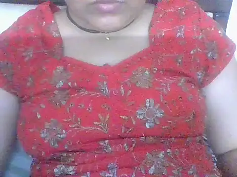 Snapshot of santurmom chatting on July 2, 2:56 pm santurmom online show from July 2, 2:56 pm