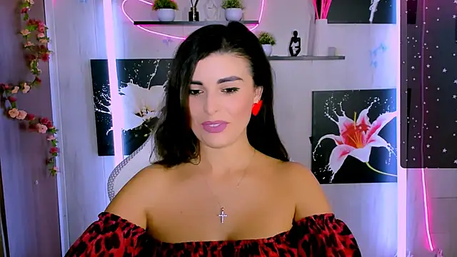 Snapshot of KayWuds chatting on December 18, 2:34 pm KayWuds online show from December 18, 2:34 pm