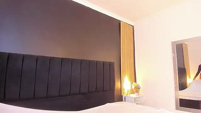 Snapshot of sweetsofia18 chatting on September 25, 11:14 am sweetsofia18 online show from September 25, 11:14 am