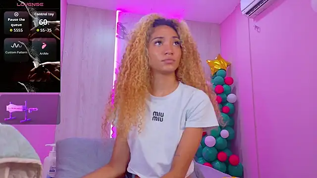 Charlotte Love10 online show from December 21, 12:12 pm