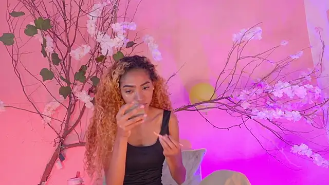 Charlotte Love10 online show from March 4, 12:00 pm