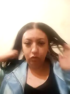 Veronica-Celie online show from April 17, 7:50 pm