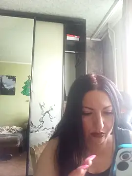 Snapshot of Veronica-Celie chatting on May 1, 11:04 am Veronica-Celie online show from May 1, 11:04 am
