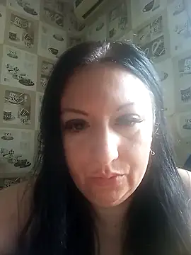Snapshot of Veronica-Celie chatting on May 11, 8:42 am Veronica-Celie online show from May 11, 8:42 am