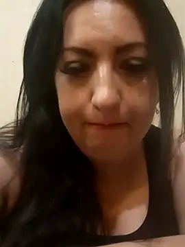 Snapshot of Veronica-Celie chatting on July 4, 9:43 pm Veronica-Celie online show from July 4, 9:43 pm