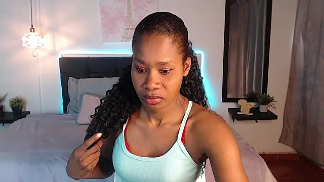 Snapshot of Brown_Pearl chatting on December 4, 7:34 pm Brown Pearl online show from December 4, 7:34 pm