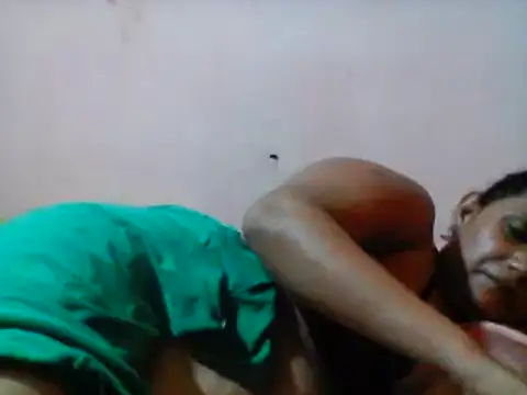 carolina goez online show from December 5, 9:39 pm