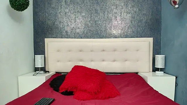 Celestial Queen  online show from March 27, 2:39 pm