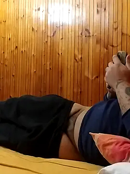 Dikkiduohottt online show from October 6, 9:01 pm