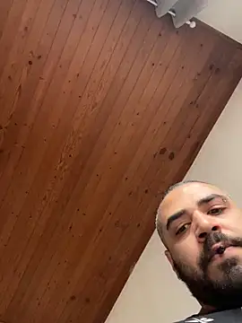 Dikkiduohottt online show from April 16, 1:01 pm