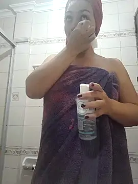 Snapshot of MalorySweet chatting on December 31, 12:32 am MalorySweet online show from December 31, 12:32 am