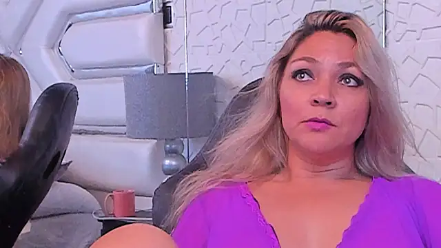 Snapshot of MalorySweet chatting on January 30, 3:40 pm MalorySweet online show from January 30, 3:40 pm