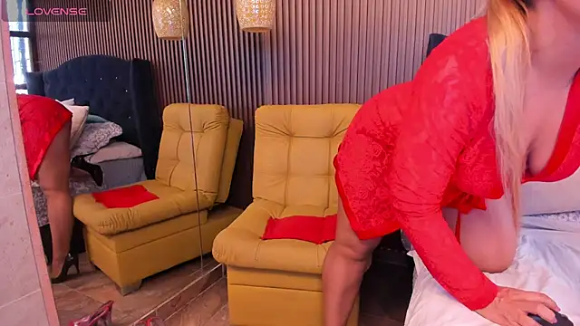 Snapshot of MalorySweet chatting on March 22, 12:04 pm MalorySweet online show from March 22, 12:04 pm