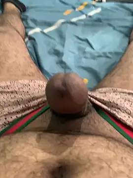 Snapshot of desiduzz21 chatting on December 15, 11:12 am desiduzz21 online show from December 15, 11:12 am