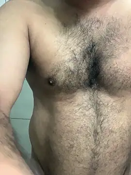 Snapshot of desiduzz21 chatting on December 18, 5:26 am desiduzz21 online show from December 18, 5:26 am