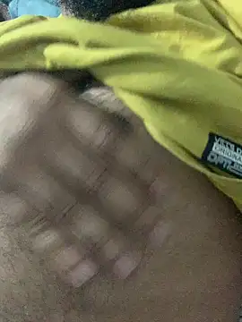 Snapshot of desiduzz21 chatting on December 23, 1:13 pm desiduzz21 online show from December 23, 1:13 pm