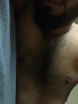 Snapshot of desiduzz21 chatting on December 28, 3:04 am desiduzz21 online show from December 28, 3:04 am