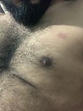 Snapshot of desiduzz21 chatting on December 28, 12:45 pm desiduzz21 online show from December 28, 12:45 pm