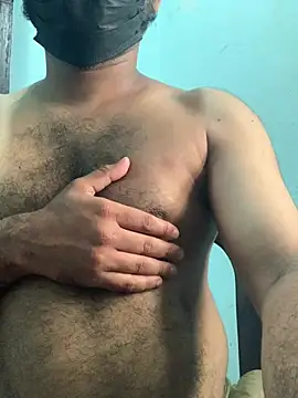 Snapshot of desiduzz21 chatting on December 29, 9:17 am desiduzz21 online show from December 29, 9:17 am