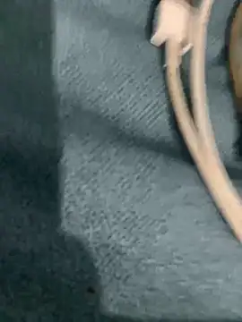 Snapshot of desiduzz21 chatting on December 29, 12:23 pm desiduzz21 online show from December 29, 12:23 pm