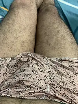 Snapshot of desiduzz21 chatting on December 29, 5:33 pm desiduzz21 online show from December 29, 5:33 pm