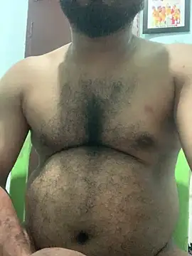 Snapshot of desiduzz21 chatting on February 6, 9:28 pm desiduzz21 online show from February 6, 9:28 pm