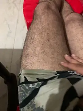 Snapshot of desiduzz21 chatting on October 1, 6:47 pm desiduzz21 online show from October 1, 6:47 pm