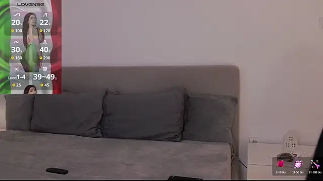 Snapshot of AllisonSky chatting on November 6, 12:17 pm AllisonSky online show from November 6, 12:17 pm