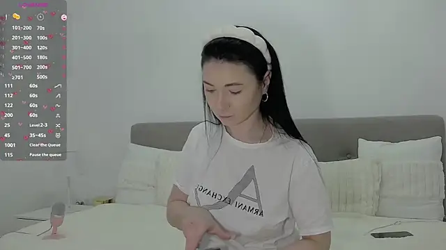 AllisonSky online show from February 17, 11:50 am