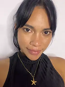 Snapshot of valeriah_7 chatting on January 17, 3:45 am valeriah 7 online show from January 17, 3:45 am