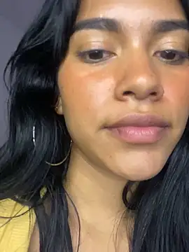 Snapshot of valeriah_7 chatting on January 22, 12:06 am valeriah 7 online show from January 22, 12:06 am