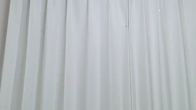 Snapshot of yuki_room chatting on November 13, 1:21 pm yuki room online show from November 13, 1:21 pm