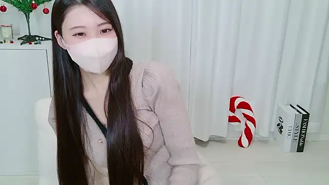 Snapshot of yuki_room chatting on December 22, 12:46 pm yuki room online show from December 22, 12:46 pm