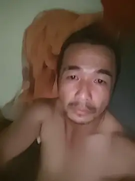 Snapshot of Teehpete chatting on October 16, 4:57 am Teehpete online show from October 16, 4:57 am