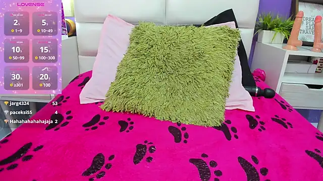 Snapshot of Sophia_abad7 chatting on March 10, 4:49 am Sophia abad7 online show from March 10, 4:49 am