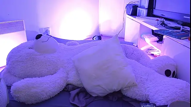 CeriseLapine online show from February 22, 6:06 pm