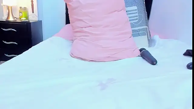 kathyajhonss online show from March 18, 5:09 am