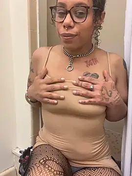 Princess Desirae online show from May 7, 6:19 am