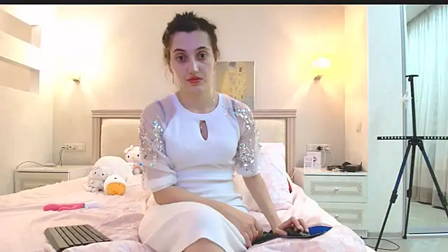 Snapshot of Iren chatting on December 19, 11:12 pm Iren online show from December 19, 11:12 pm