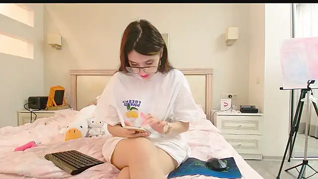 Snapshot of Iren chatting on January 13, 3:17 pm Iren online show from January 13, 3:17 pm