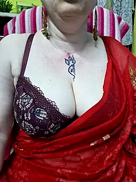 Snapshot of Raja_Ranii chatting on May 14, 5:36 am Raja Ranii online show from May 14, 5:36 am