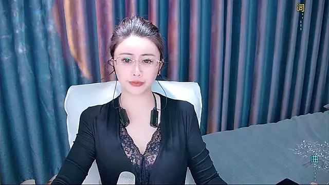 Snapshot of Daisy7_11 chatting on November 27, 1:24 pm Daisy7 11 online show from November 27, 1:24 pm