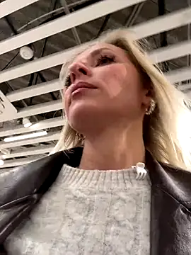 Diamond Bunny  online show from November 14, 12:48 pm