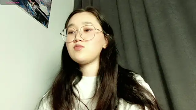 Snapshot of Jennatyan chatting on March 13, 6:23 pm Jennatyan online show from March 13, 6:23 pm