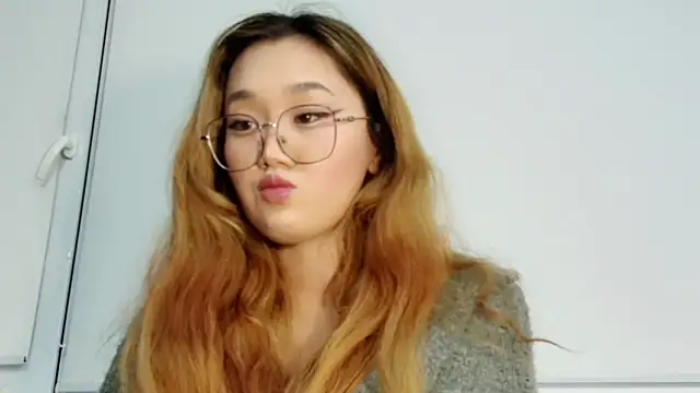 Snapshot of Jennatyan chatting on November 20, 11:21 am Jennatyan online show from November 20, 11:21 am