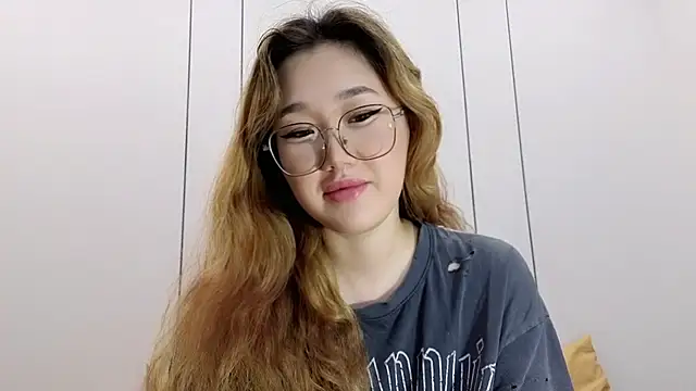 Snapshot of Jennatyan chatting on December 16, 11:26 am Jennatyan online show from December 16, 11:26 am