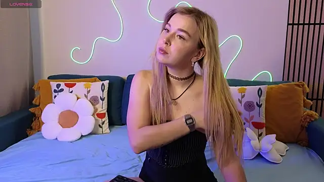 Snapshot of Mel_Nelson chatting on October 22, 8:25 am Mel Nelson online show from October 22, 8:25 am