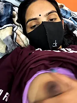 cute simmy0 online show from April 11, 2:43 pm