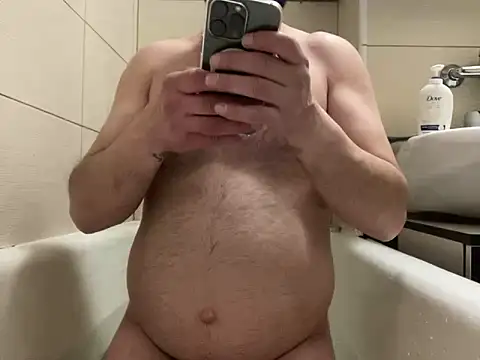 Snapshot of mesetti chatting on February 13, 5:54 pm mesetti online show from February 13, 5:54 pm